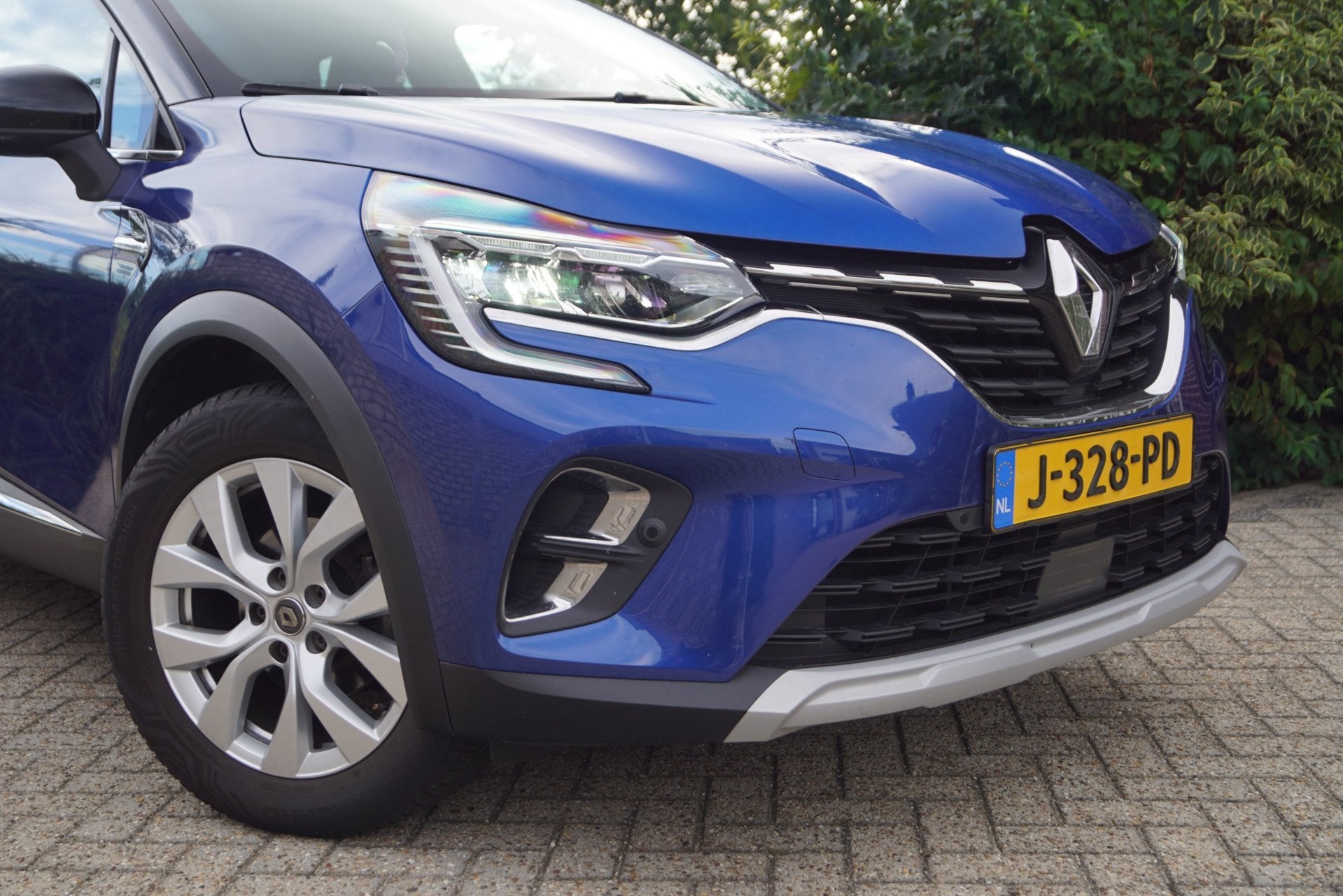 Foto 12 van Renault Captur 1.3 TCe 130 Intens Autom Half Leder/Stof Spor