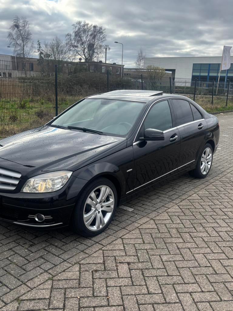 Mercedes-Benz C-Klasse C200 PANO AUTOMAAT, Achterwielaandrijving, 1800 kg, 4 cilinders, 1796 cc