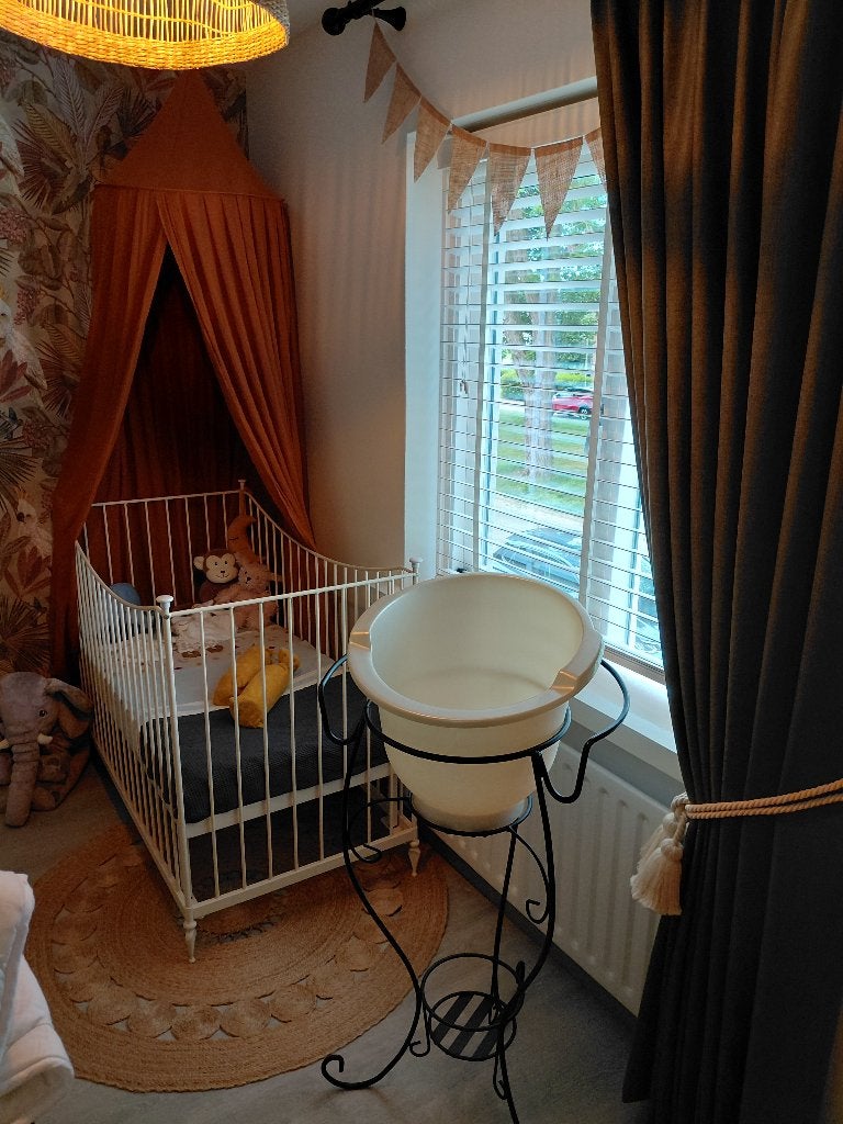Babybadje met gietijzeren standaard, Ophalen, Zo goed als nieuw, Tummy Tub, Standaard