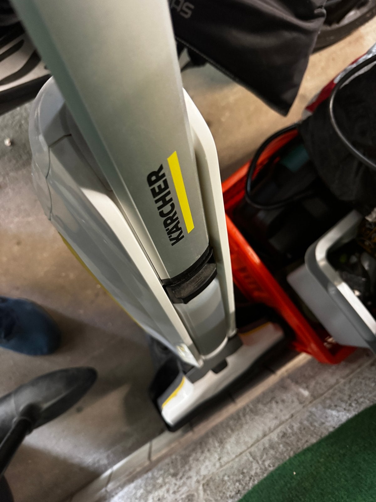 Karcher Dweilmachine - Bedraad, Zo Goed Als Nieuw, Ophalen of Verzenden, Zo goed als nieuw, Schrobmachine