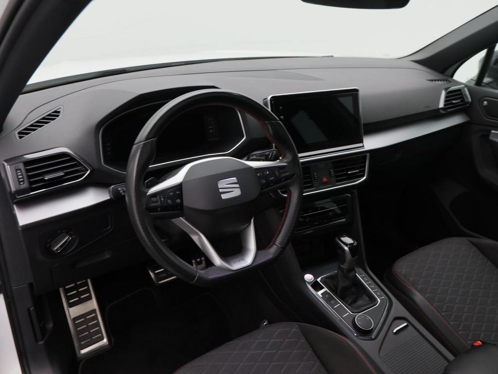 SEAT Tarraco 1.5 TSi 150 Pk Automaat FR | Panoramadak | 360, Auto's, Seat, Stof, 4 cilinders, 150 pk, Wit