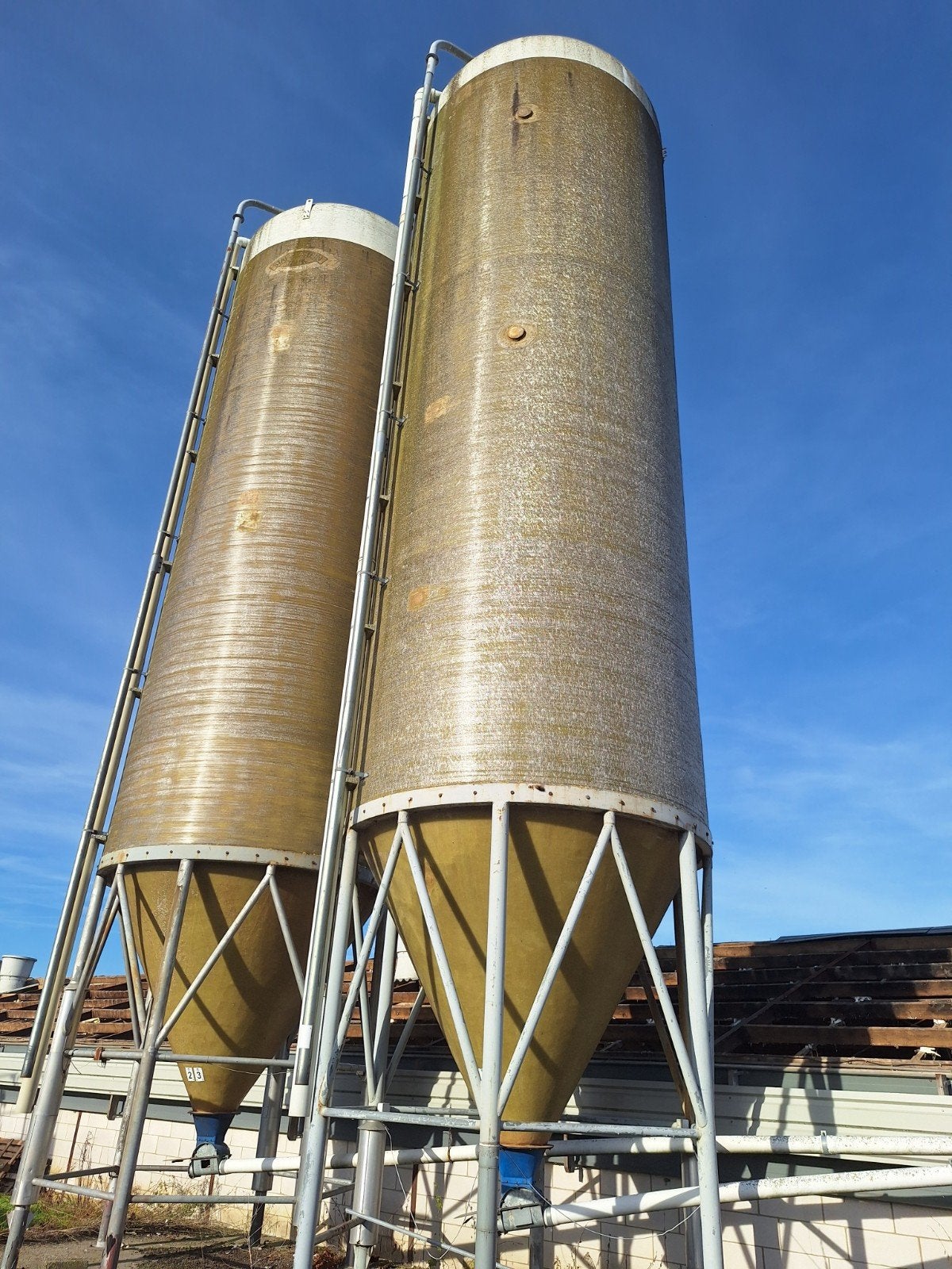 te koop 2 droogvoer silo's 100 m3, Ophalen of Verzenden