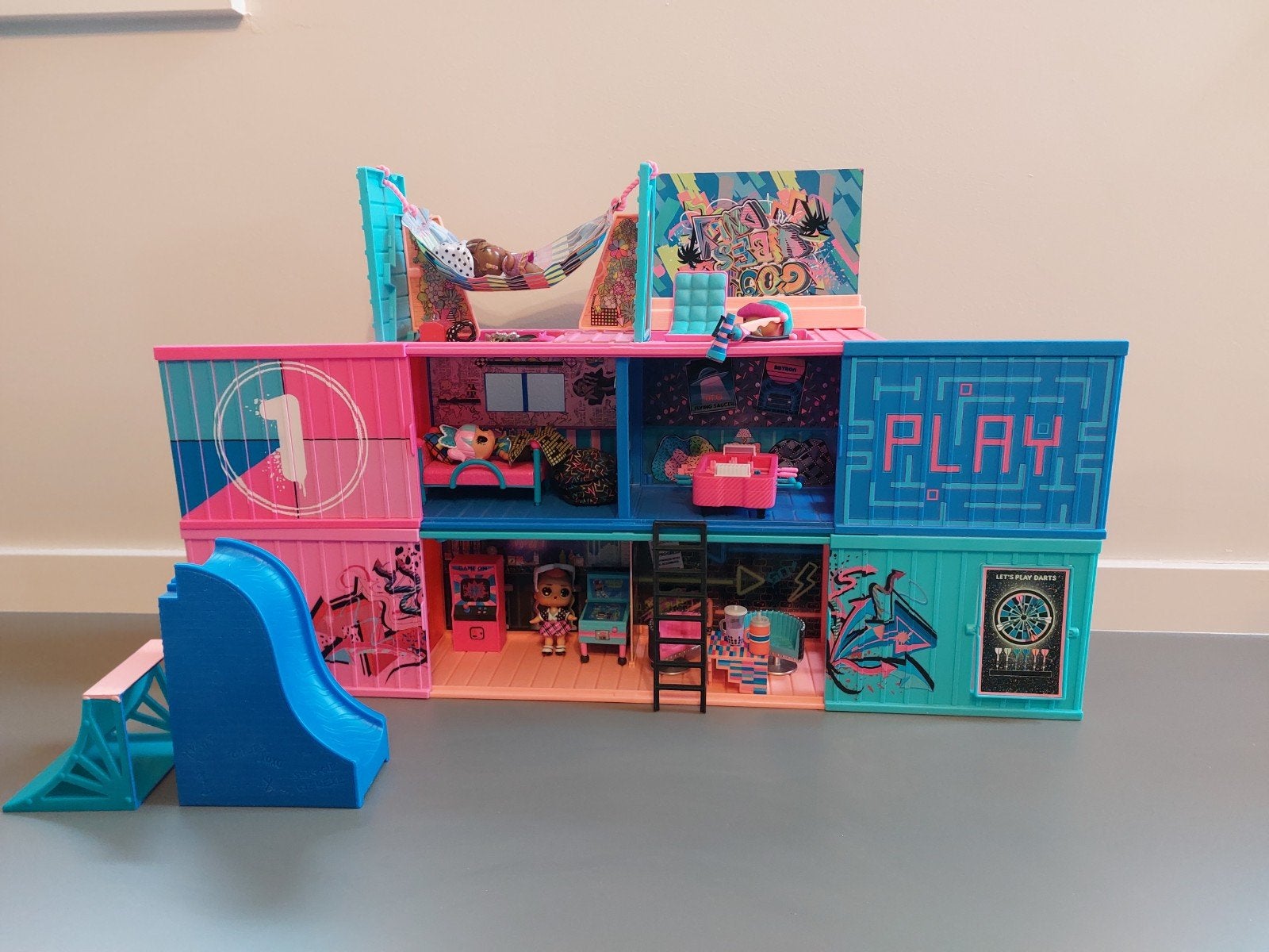 L.O.L. Surprise! Huis, Ophalen, Zo goed als nieuw, Poppenhuis