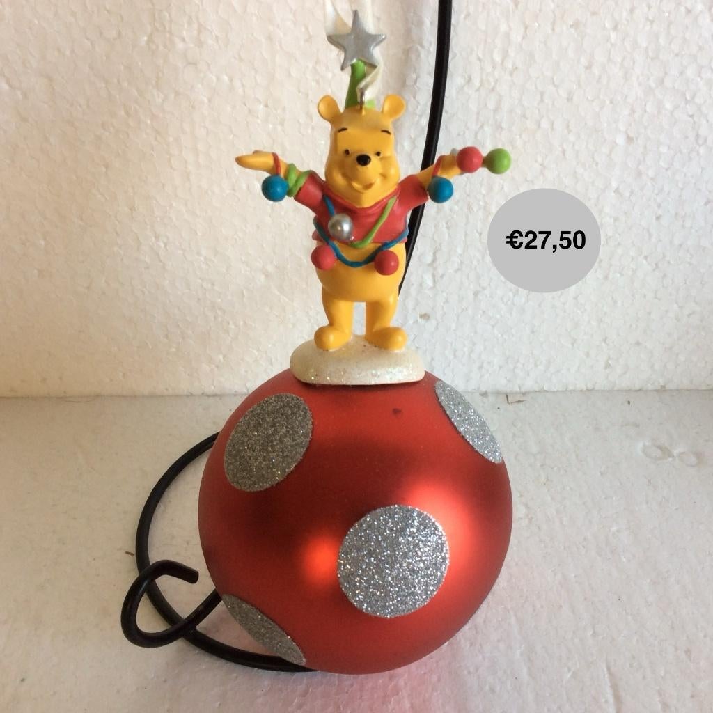 Disney Kerstbal van Winnie de poeh - Disneystore, Verzamelen, Disney, Ophalen of Verzenden, Winnie de Poeh of vrienden, Zo goed als nieuw