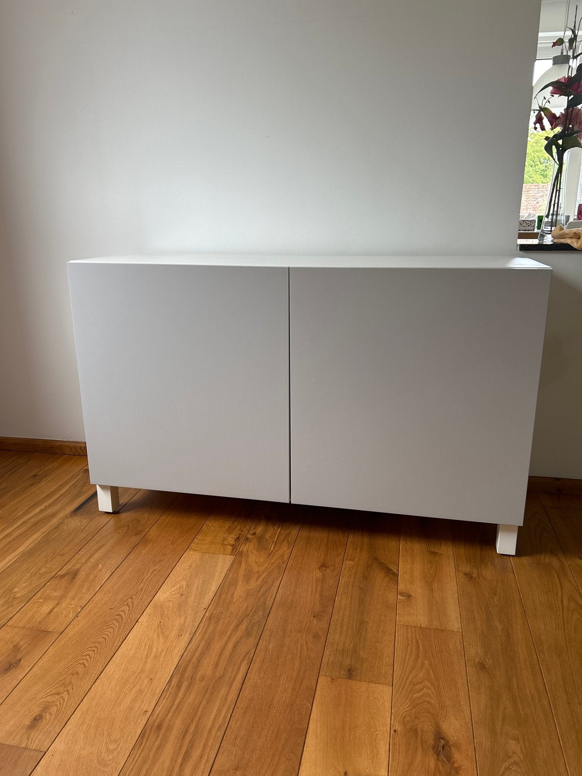 Ikea Besta kast 120x42x75 cm - Wit-grijs, Overige materialen, 100 tot 150 cm, Ophalen of Verzenden, Zo goed als nieuw