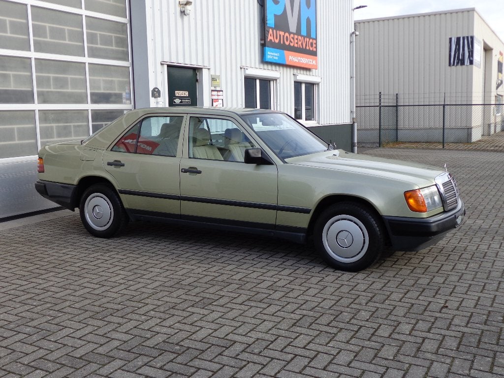 Mercedes 230 E Belastingvrij zeer mooi, foto 7