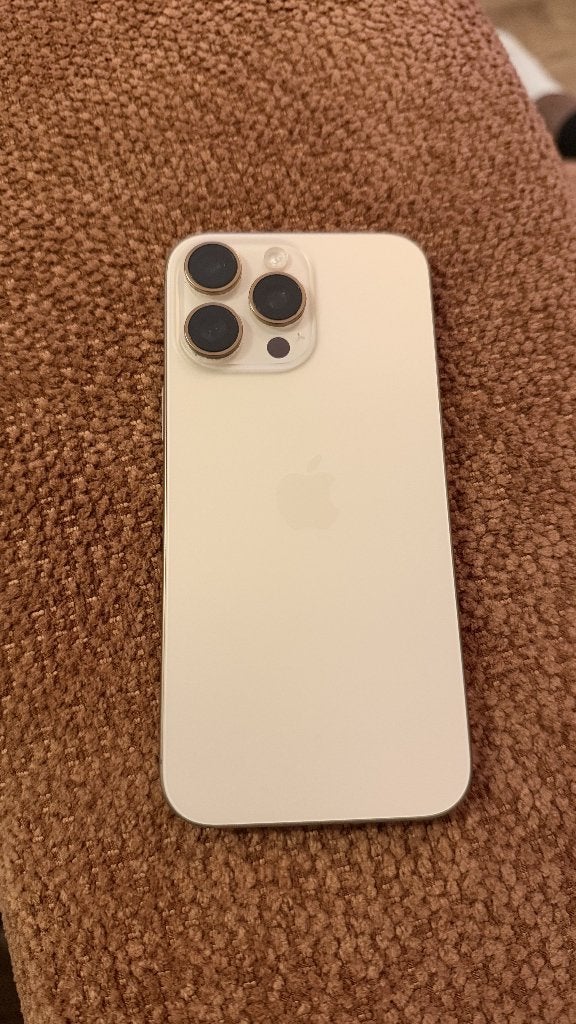 Foto 3 van iPhone 16 Pro Max 256GB