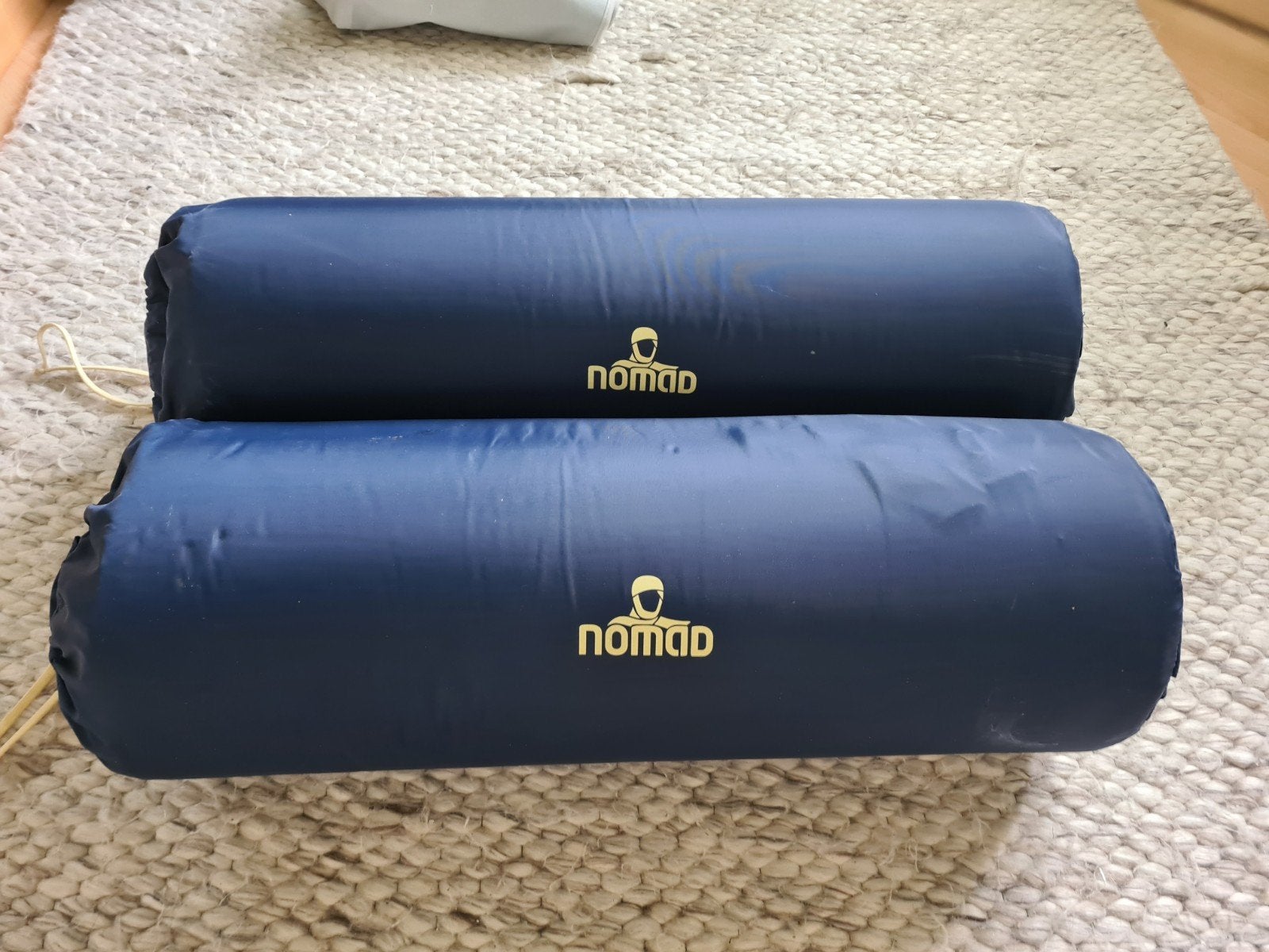 Twee nieuwe Nomad slaapmatjes, pompen zichzelf op., Caravans en Kamperen, Ophalen of Verzenden, Nieuw