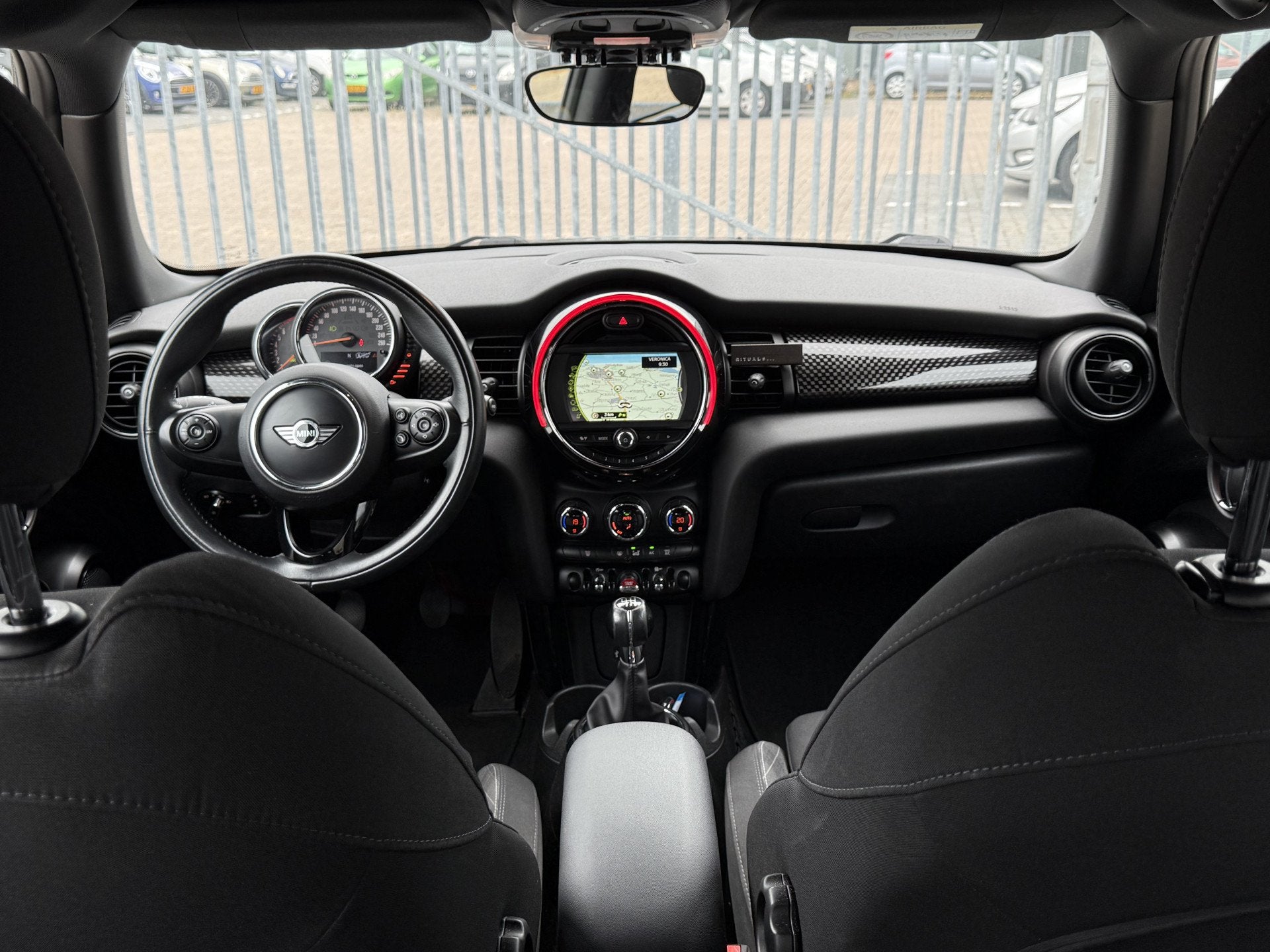 MINI Mini 2.0 Cooper S Chili Serious Business Navigatie, hal, Gebruikt, 4 stoelen, Leder en Stof, 49 €/maand