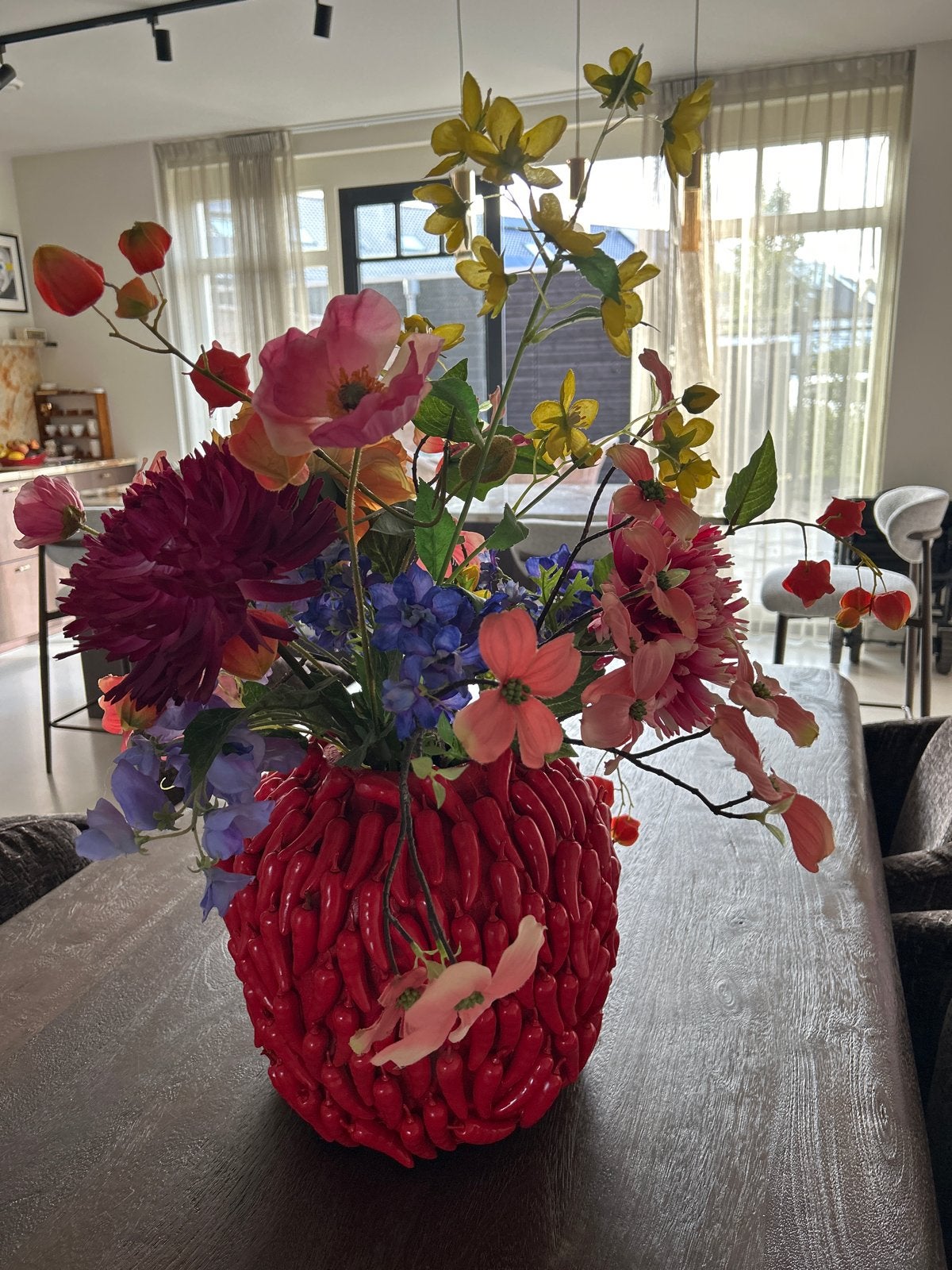 Vaas met pepers en nep boeket bloemen, Ophalen, Binnen, Gebruikt, Zijde