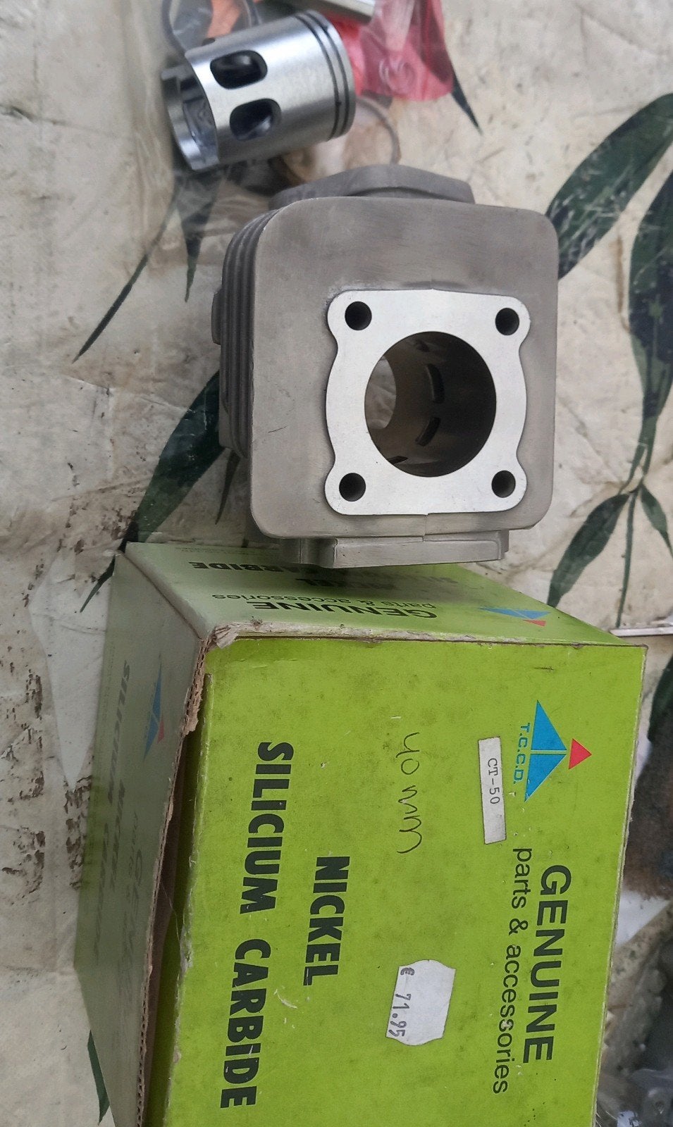 minarelli verticaal 40mm cilinder nieuw, Ophalen of Verzenden, Nieuw, Cilinder