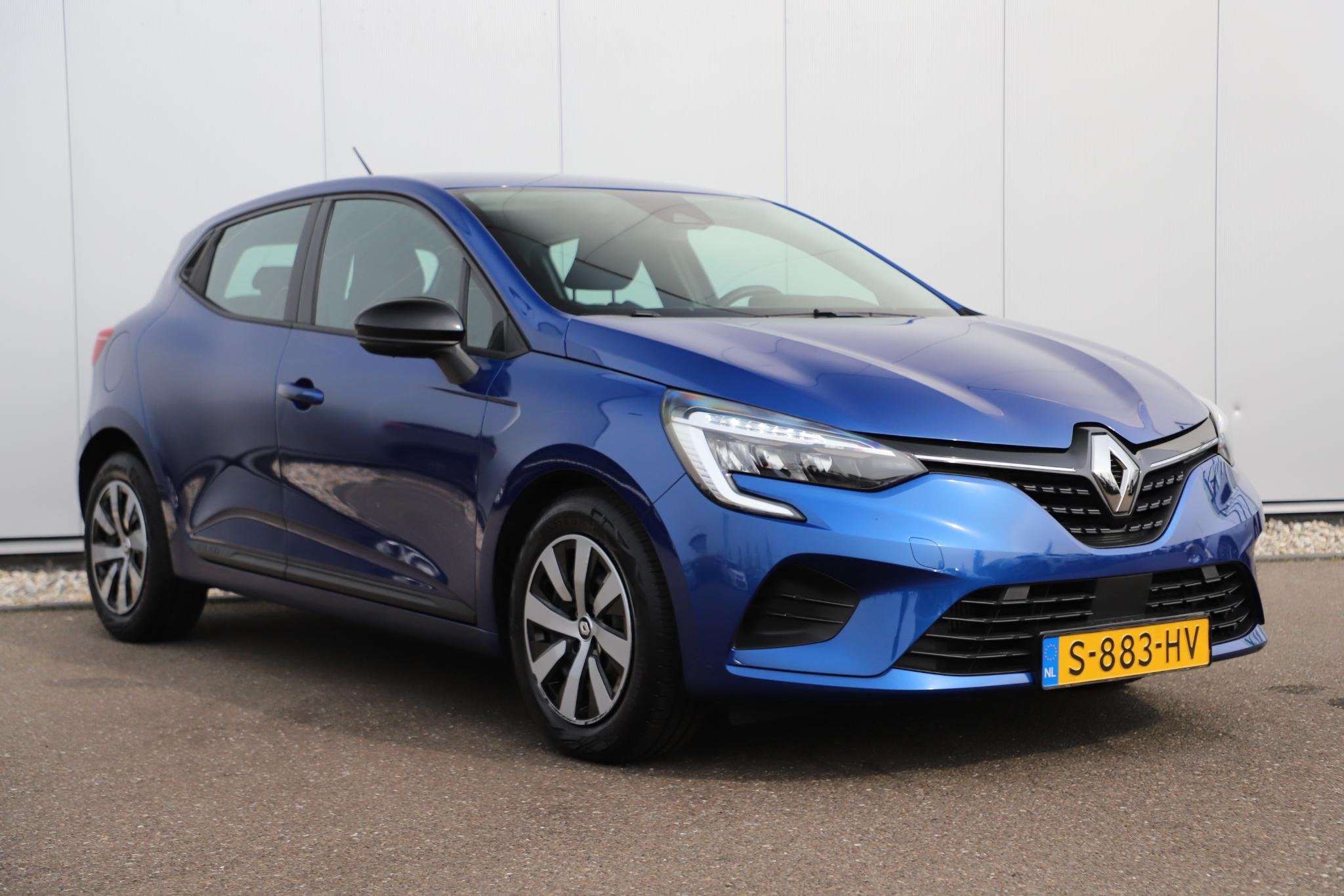 Foto 3 van Renault Clio 1.0 TCe 90 Equilibre 6-bak Navigatie Carplay An