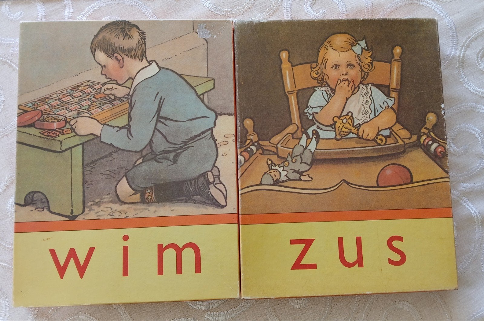 2 oude leesplank-puzzels WIM en ZUS., Ophalen of Verzenden