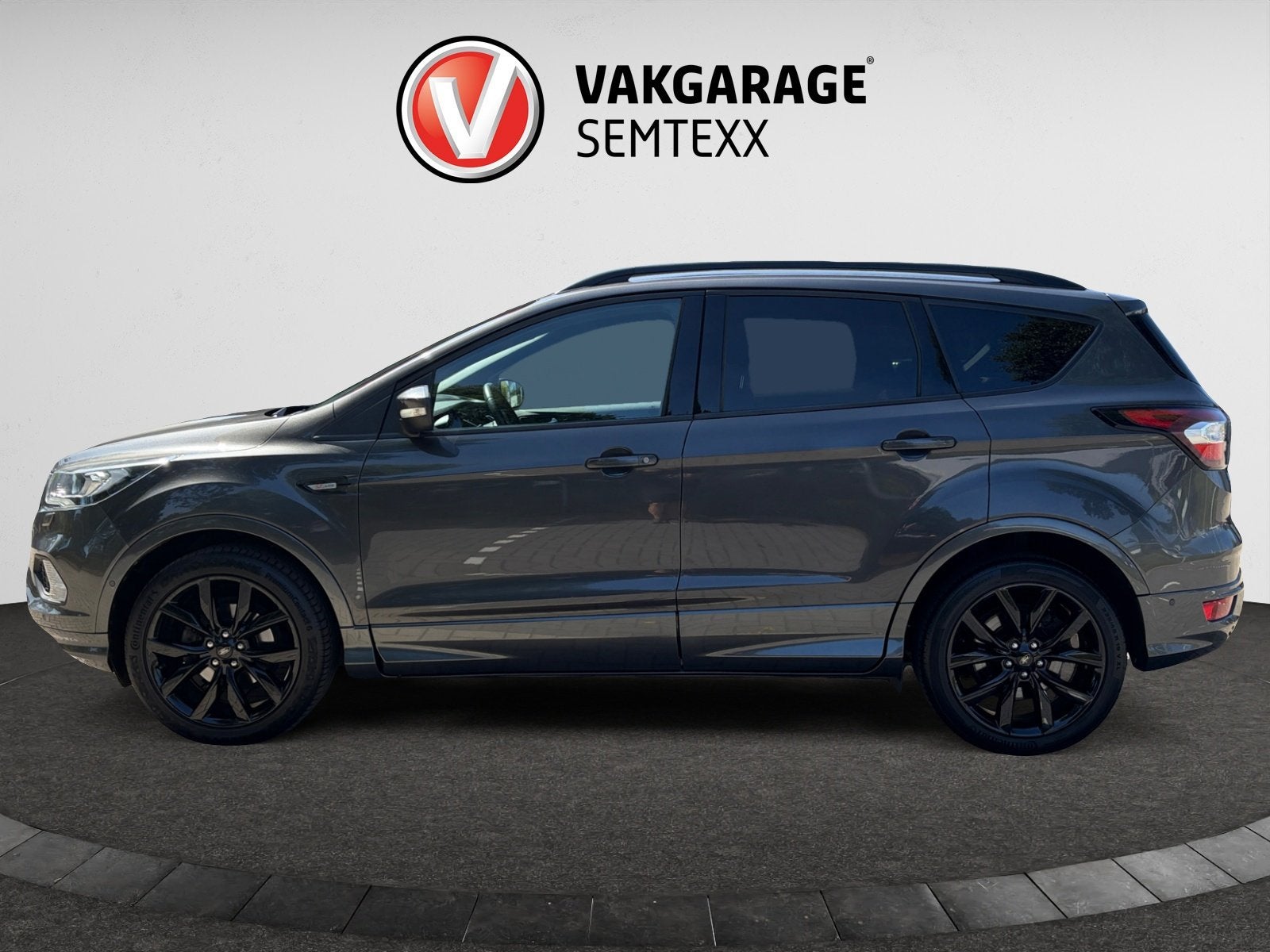 Ford Kuga 1.5 EcoBoost Vignale ST Line | Cruise | Camera | N, Auto's, 4 cilinders, Leder en Stof, Bedrijf, Handgeschakeld