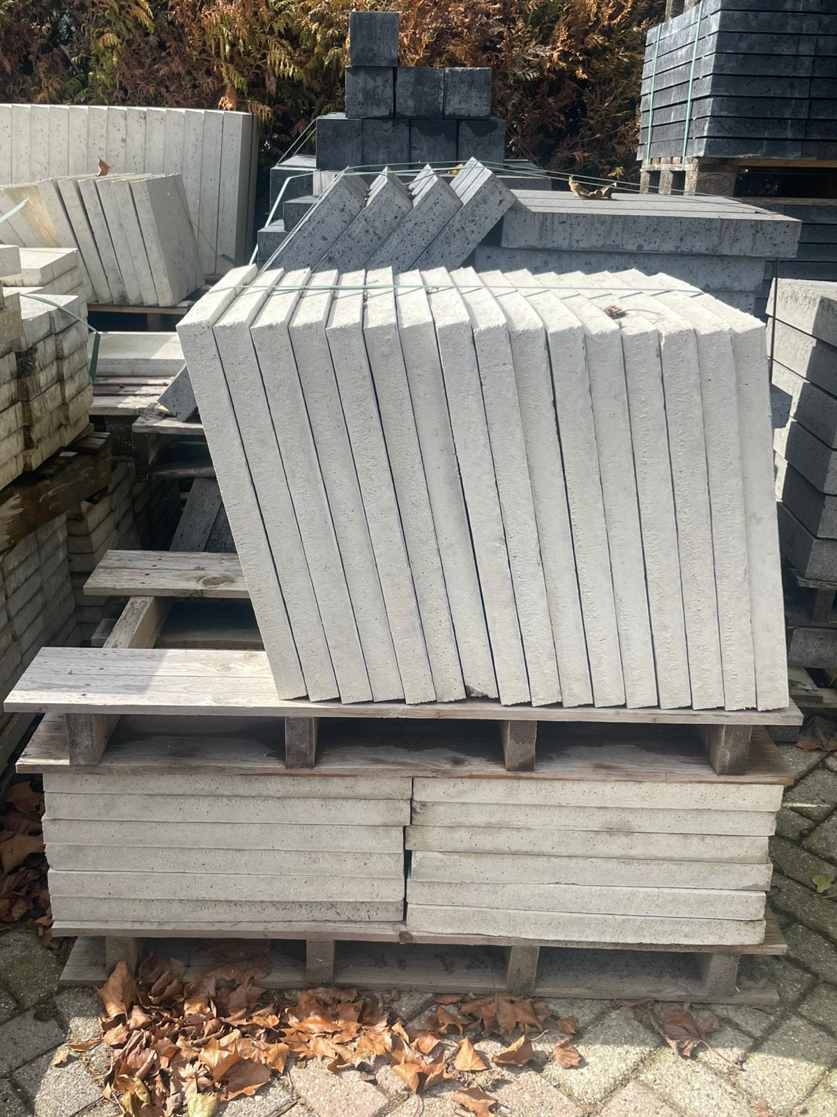 28 stuks Oud Hollandse tegels 60x60x5cm Creme RESTPARTIJ, Ophalen, Nieuw, Beton, Terrastegels