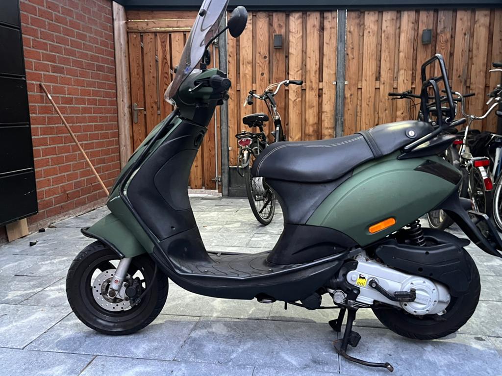 Scooter piagio, Fietsen en Brommers, Scooters | Piaggio, Ophalen of Verzenden, Benzine, Overige modellen