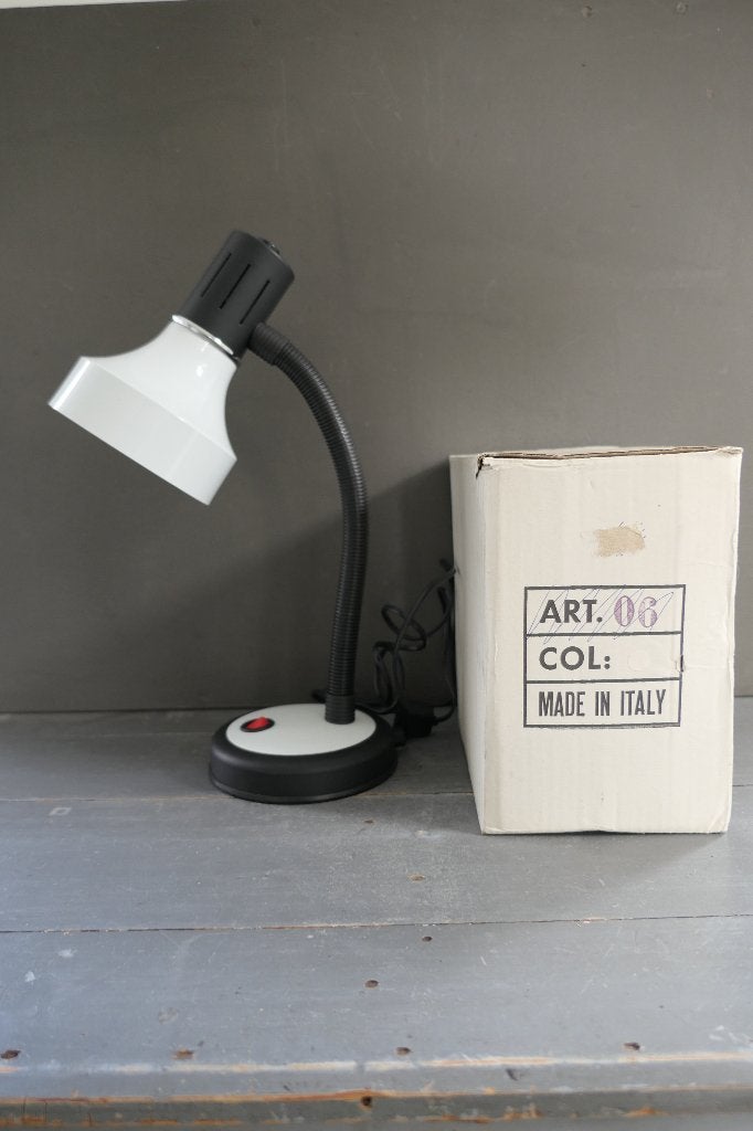 Vintage Veneta Lumi bureaulamp wit zwart nieuw in doos, Bureaulamp, Overige merken, Vintage, Verzenden