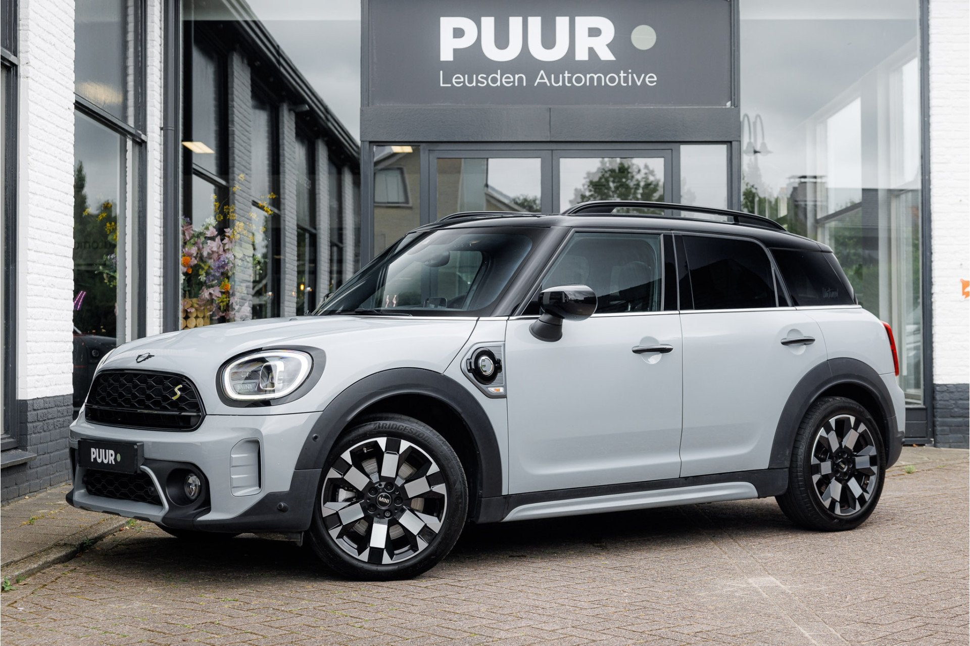 MINI Countryman Cooper S E ALL4 Untamed Pano - Harman Kardon, Automaat, 228 pk, Gebruikt, Zwart
