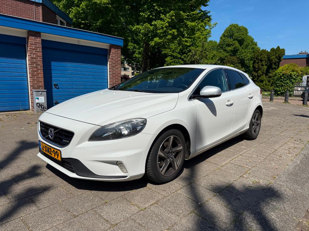 Volvo V40 1.6 D2 R-Design Business, Auto's, Volvo, Bedrijf, Te koop, V40, ABS, Airbags, Airconditioning, Alarm, Automatische klimaatregeling