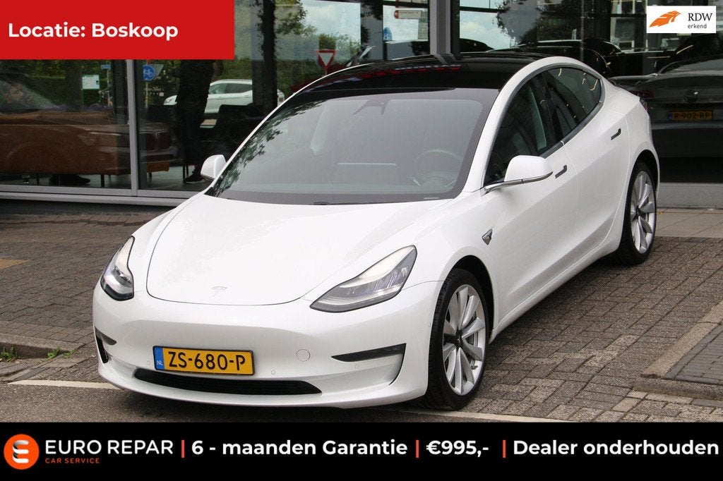 Tesla Model 3 Standard RWD Plus 60 kWh NL-AUTO 1E EIGN NAP S, Auto's, Tesla, Automaat, 238 pk, Achterwielaandrijving, Gebruikt
