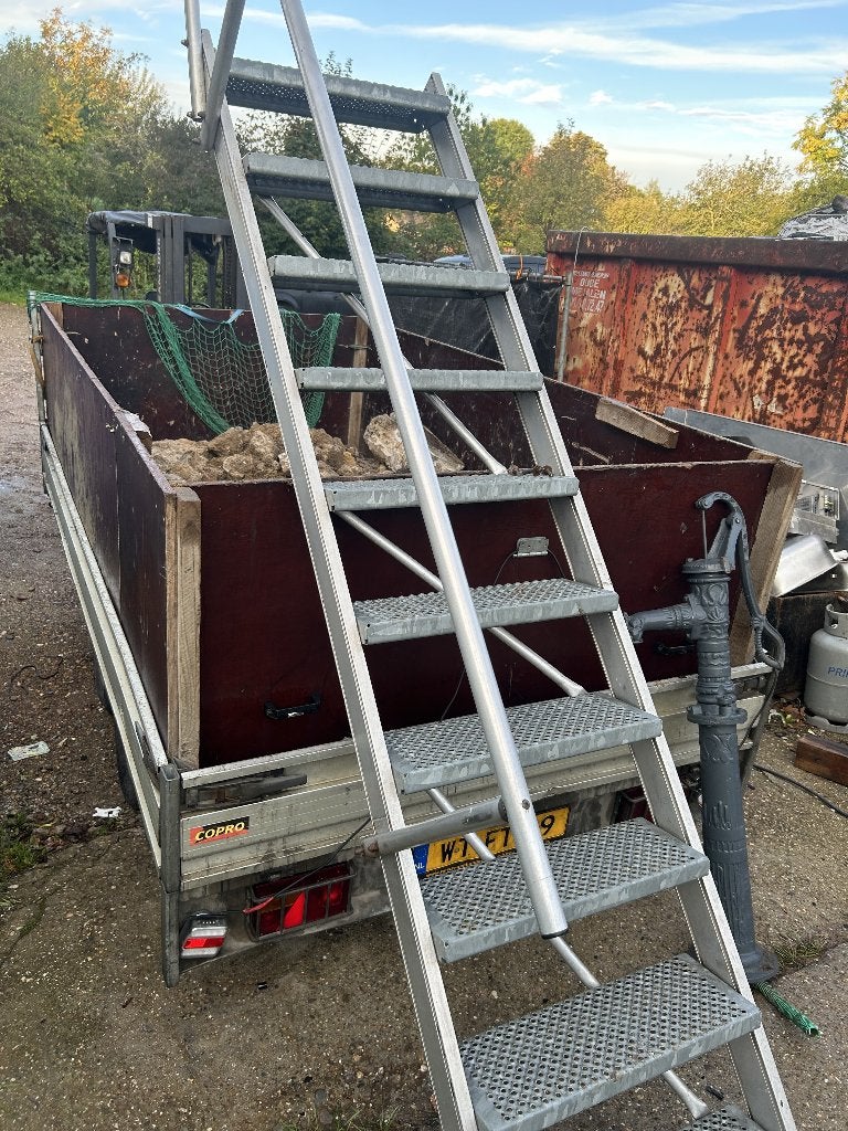 Rechte trap, Doe-het-zelf en Verbouw, Ophalen, Gebruikt, Trap, 2 tot 4 meter