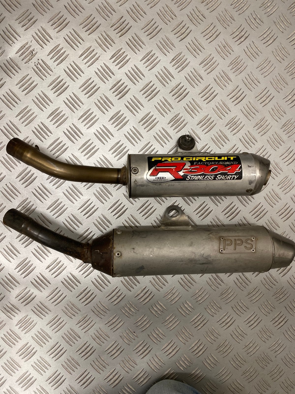Honda cr125 uitlaat dempers, Verzenden, Zo goed als nieuw