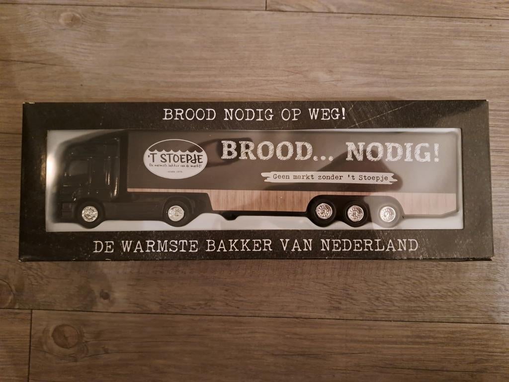 Schaalmodel vrachtwagen van bakkerij T'Stoepje, Ophalen of Verzenden, Zo goed als nieuw