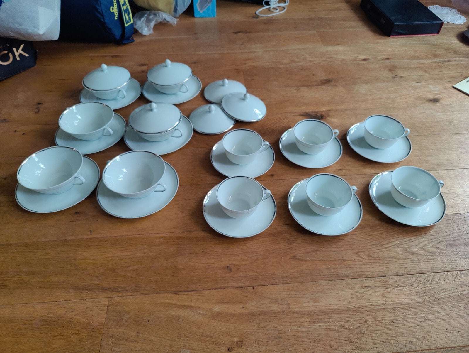 Royal Limoges servies: 6 kopjes, 6 schotels, 6 soepkoppen, Ophalen of Verzenden