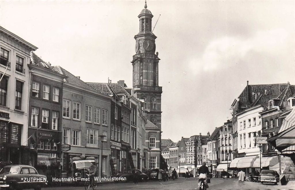 703-475-001 Zutphen Houtmarkt met Wijnhuistoren, Ophalen of Verzenden, Voor 1920, Gelderland