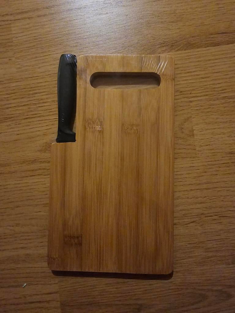 Houten snijplank met mesje, Hout, Snij-/serveerplank, Nieuw, Ophalen of Verzenden