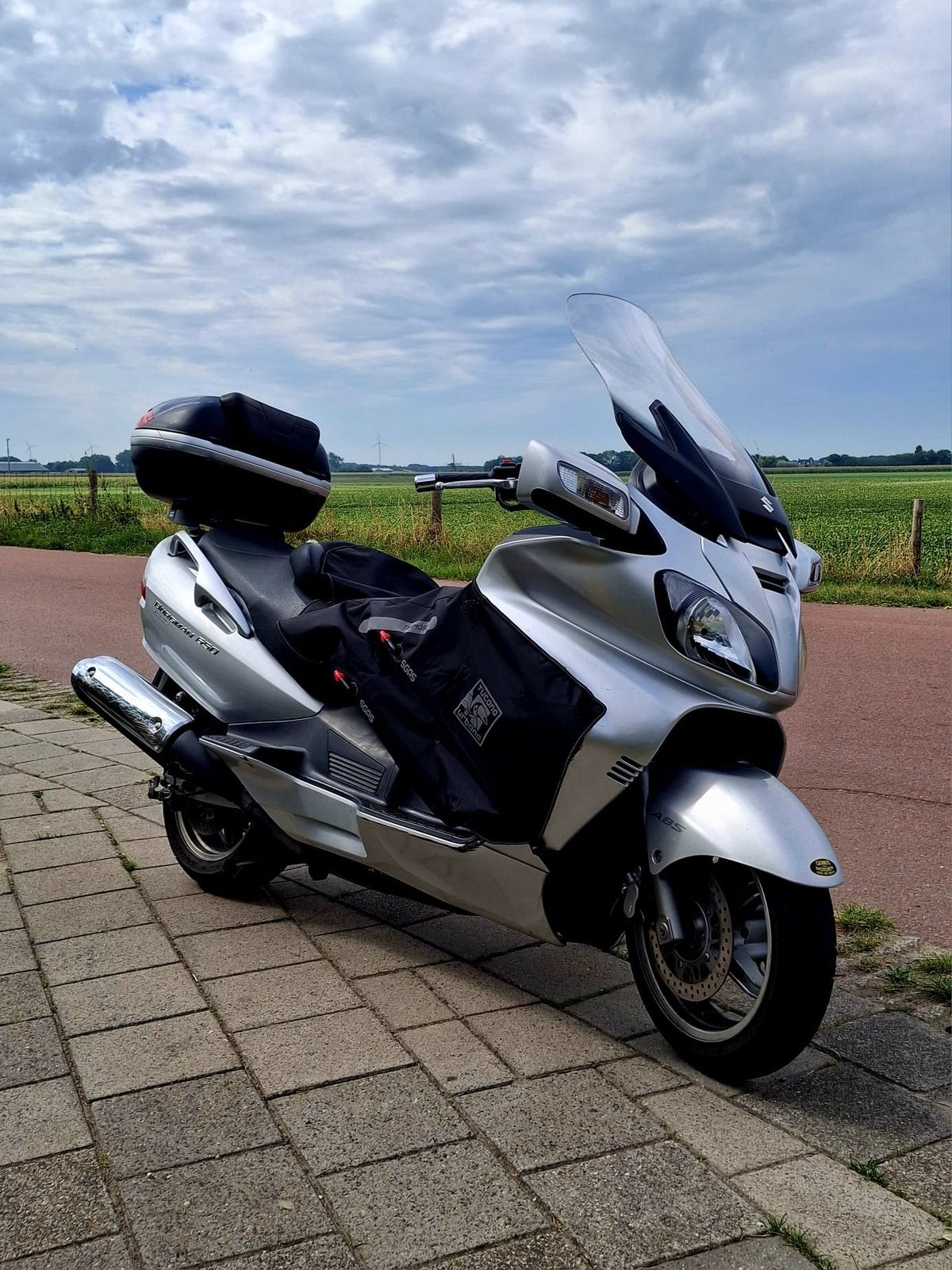 Suzuki Burgman 650 Executive-2005 –35.394 km –technisch goed, Motoren, Particulier, Meer dan 35 kW, Automaat, 2 cilinders