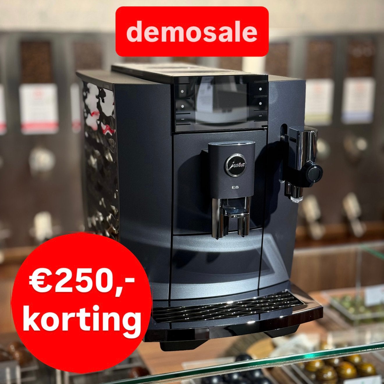 Foto 3 van Jura demo NIEUWSTE MODEL E4 E6 E8 S8 C9 j10 ED TWIN Z10 GIGA