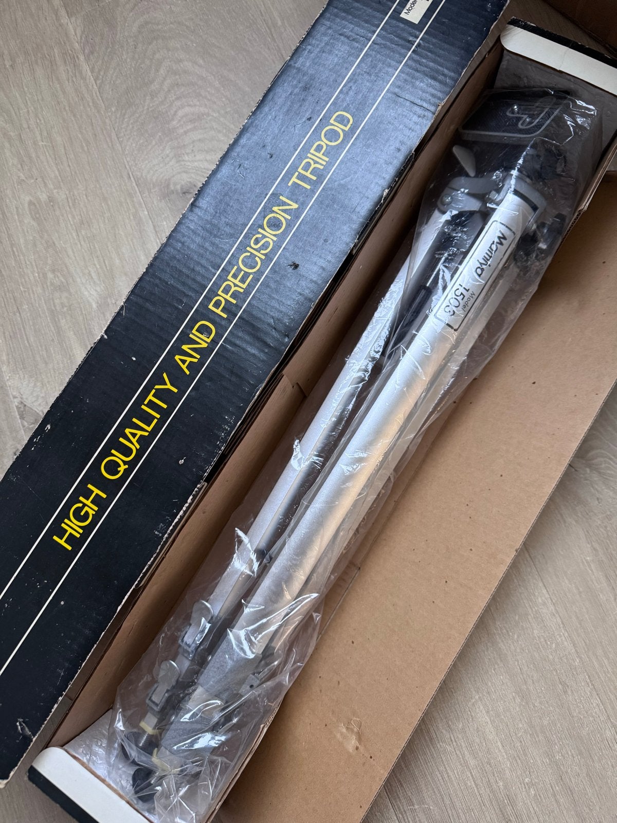 Nieuw Mamiya 1503 Statief - Ongebruikt in doos, Overige merken, Nieuw, Snelkoppelingsplaat, Ophalen of Verzenden