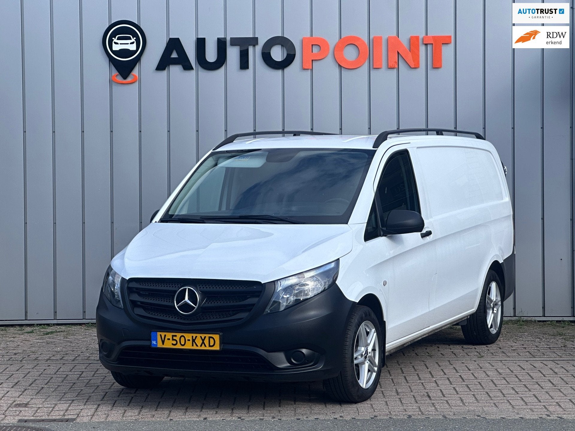Mercedes-Benz VITO 116 CDI Lang CAMERA AUT TREKHAAK, Auto's, Automaat, Dealer onderhouden, Gebruikt, 4 cilinders