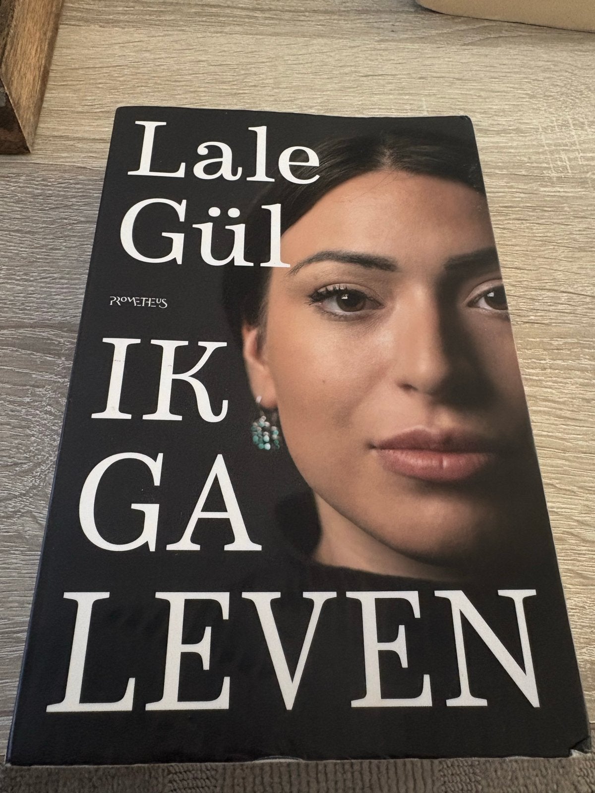 Ik ga leven - Lale Gül (Zo goed als nieuw), Ophalen, Zo goed als nieuw, Nederland