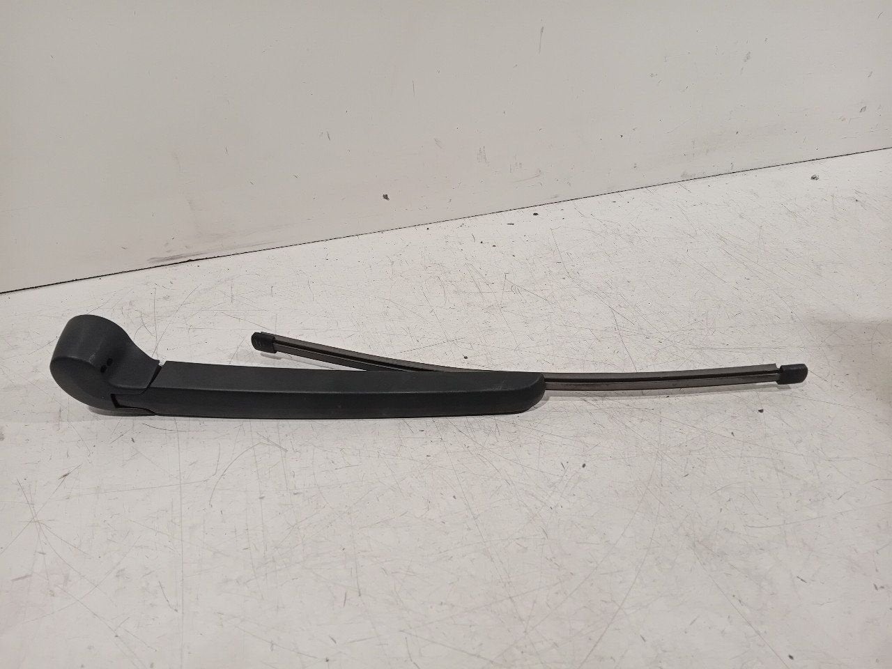 Ruitenwisserarm achterruit Audi A3, Onderdelen@venauto.nl, Van der Ven Autorecycling B.V., Gebruikt, Ettenseweg 76, 4706 PB Roosendaal, The Netherlands