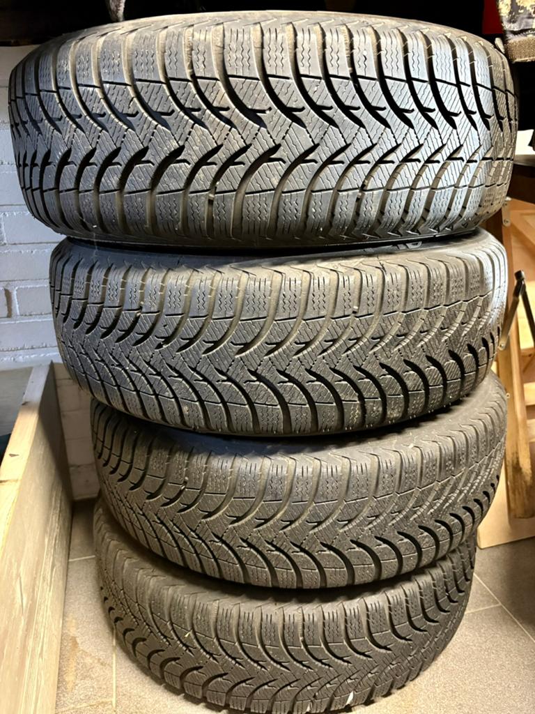 Michelin Alpin winterbanden 185/65 R15 op stalen velg, Ophalen, Zo goed als nieuw