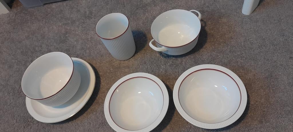 Arzberg Germany Servies - Kommen, Kop en Schotel, Ophalen of Verzenden, Zo goed als nieuw, Overige stijlen, Kop(pen) en/of Schotel(s)