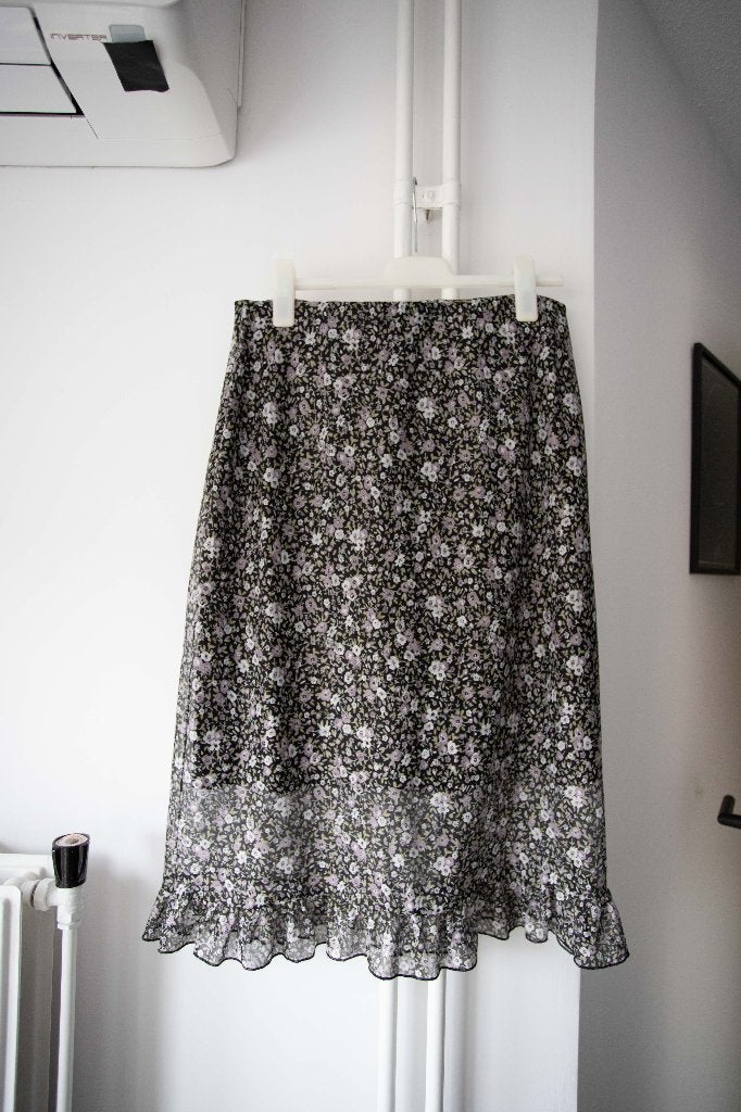 Midi rok met bloemenpatroon en ruffles Zusss maat XL, Kleding | Dames, Meerkleurig, Maat 46/48 (XL) of groter, Ophalen of Verzenden