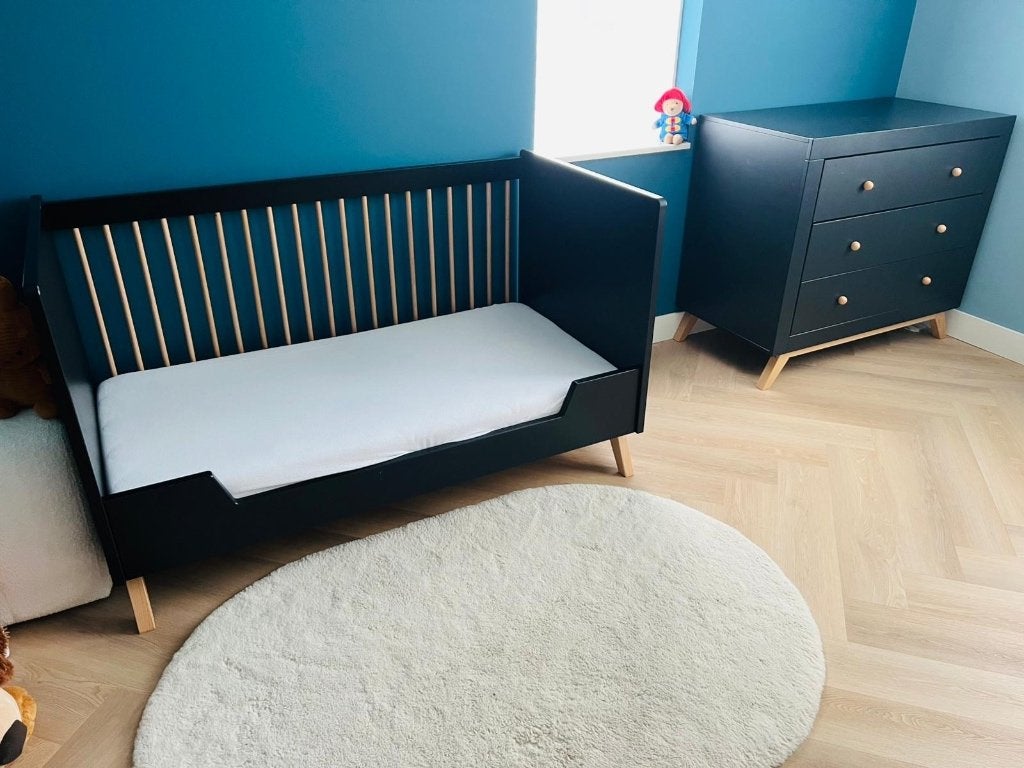 Bopita Nora 2-delige babykamer commode + peuterbed/ledikant, Ophalen, Gebruikt, Jongetje of Meisje