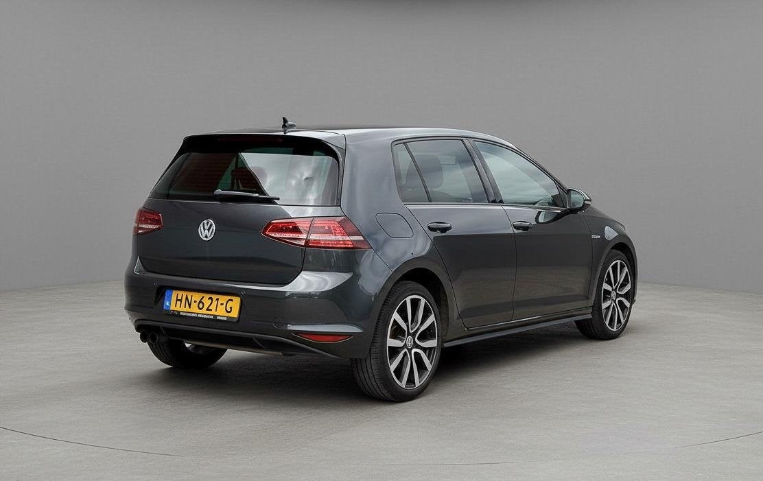 Volkswagen Golf 1.4 GTE ✅Leder interieur ✅Achteruitrijca, Auto's, Gebruikt, 4 cilinders, Zwart, 1499 kg