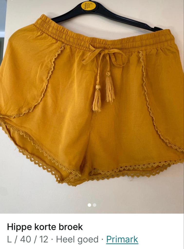 Primark Gele Korte Broek met Kant - Maat L (40), Maat 38/40 (M), Kort, Geel, Ophalen of Verzenden