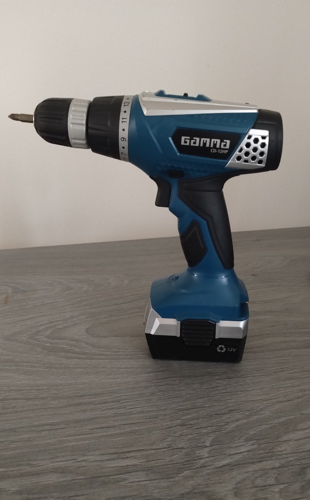GAMMA CD-12HP Boor-/Schroefmachine met Koffer en 2 accu's, Ophalen, Variabele snelheid, Minder dan 400 watt, Zo goed als nieuw