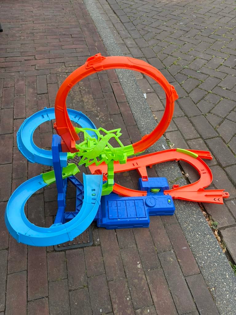 Hot wheels hothweels baan racebaan 2 looping lanceerbaan, Kinderen en Baby's, Speelgoed | Racebanen, Racebaan, Ophalen of Verzenden