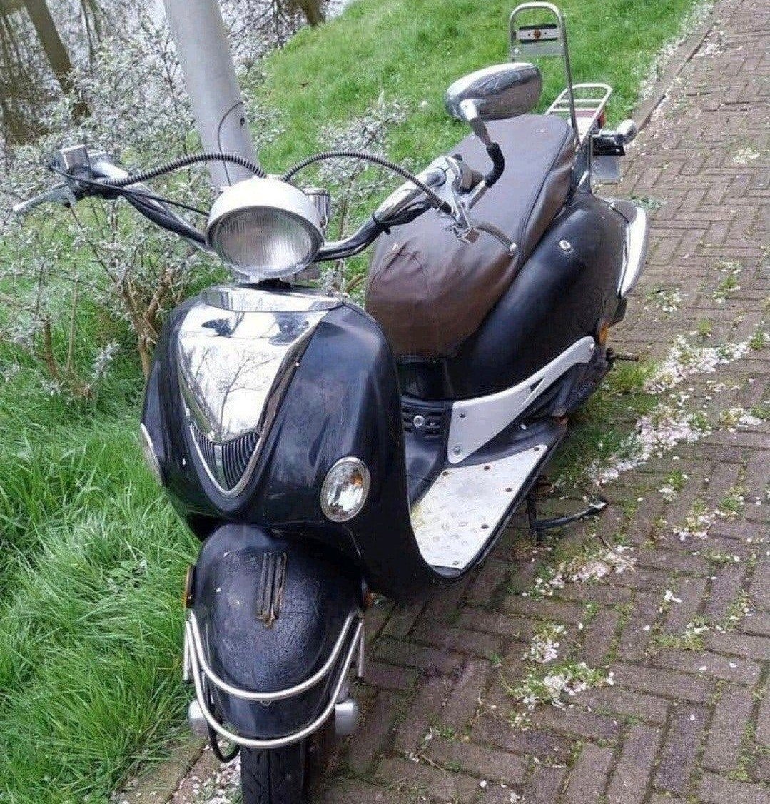 opknappertje scooter santini firenze, Ophalen, Gebruikt, Benzine, Overige merken