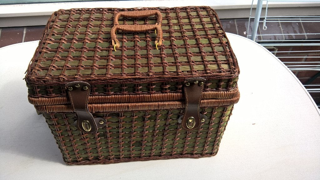 TE koop aangeboden mooi picknickmand doe gepast bod., Ophalen of Verzenden, Gebruikt