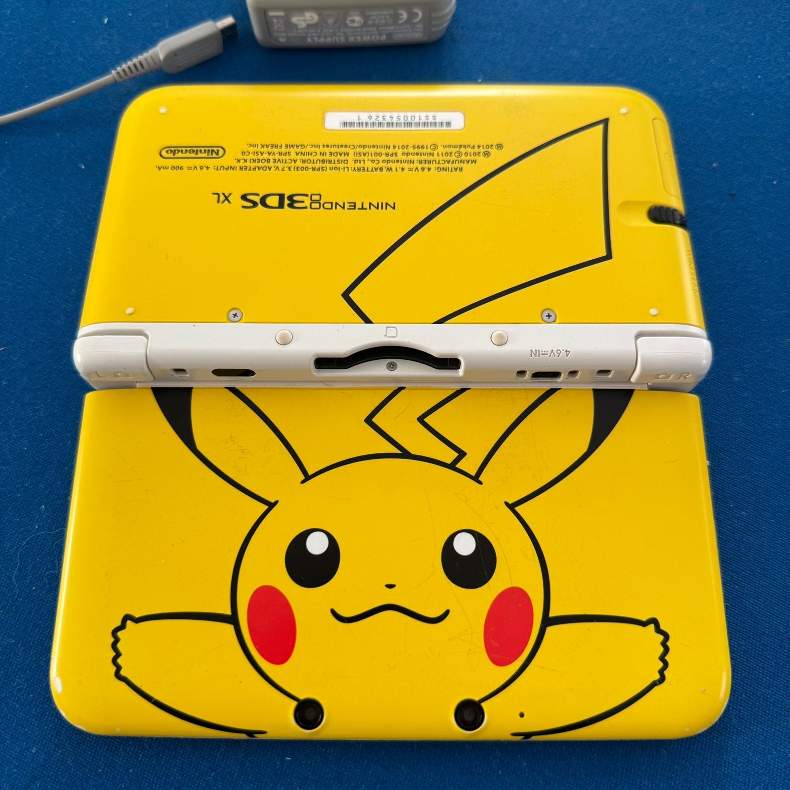 Pikachu Editie Nintendo 3DS XL Goede Staat, Meer 3DS te koop, Spelcomputers en Games, Met games, Geel, 3DS XL, Ophalen of Verzenden