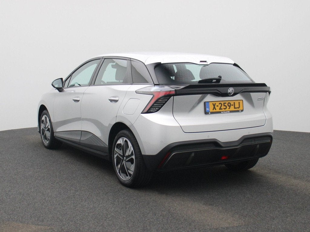 MG MG4 Electric Standard 51 kWh | SOH 94.9% | APPLE CARPLAY, Auto's, Automaat, 12 maanden, Parkeersensor, Zilver of Grijs