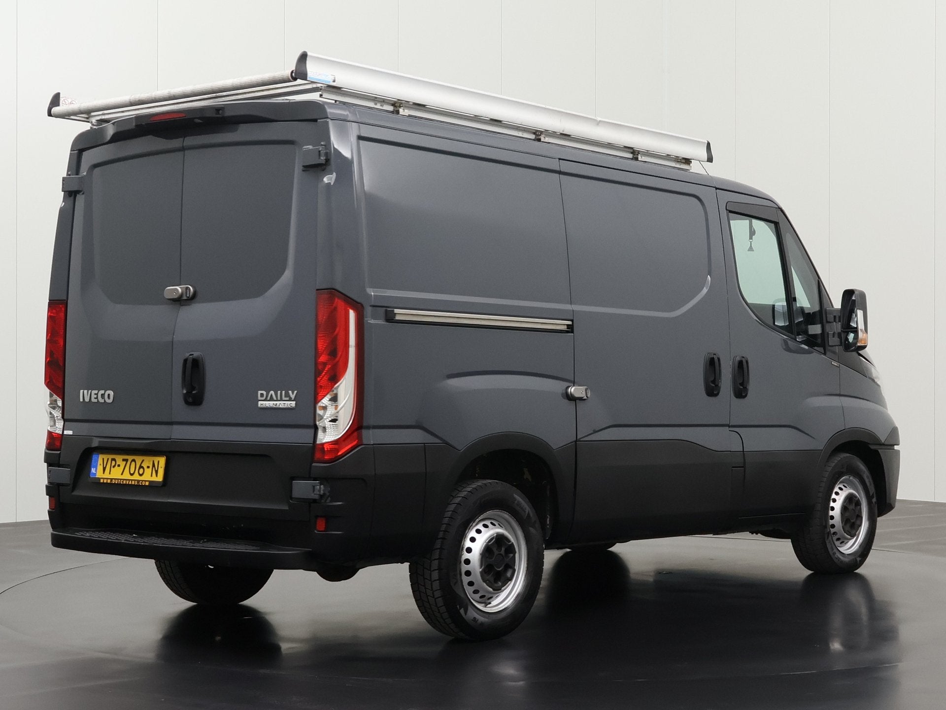 Iveco Daily 35S13 Automaat L1H1 Imperiaal | Navigatie | Came, Auto's, Automaat, Euro 5, Gebruikt, Zwart
