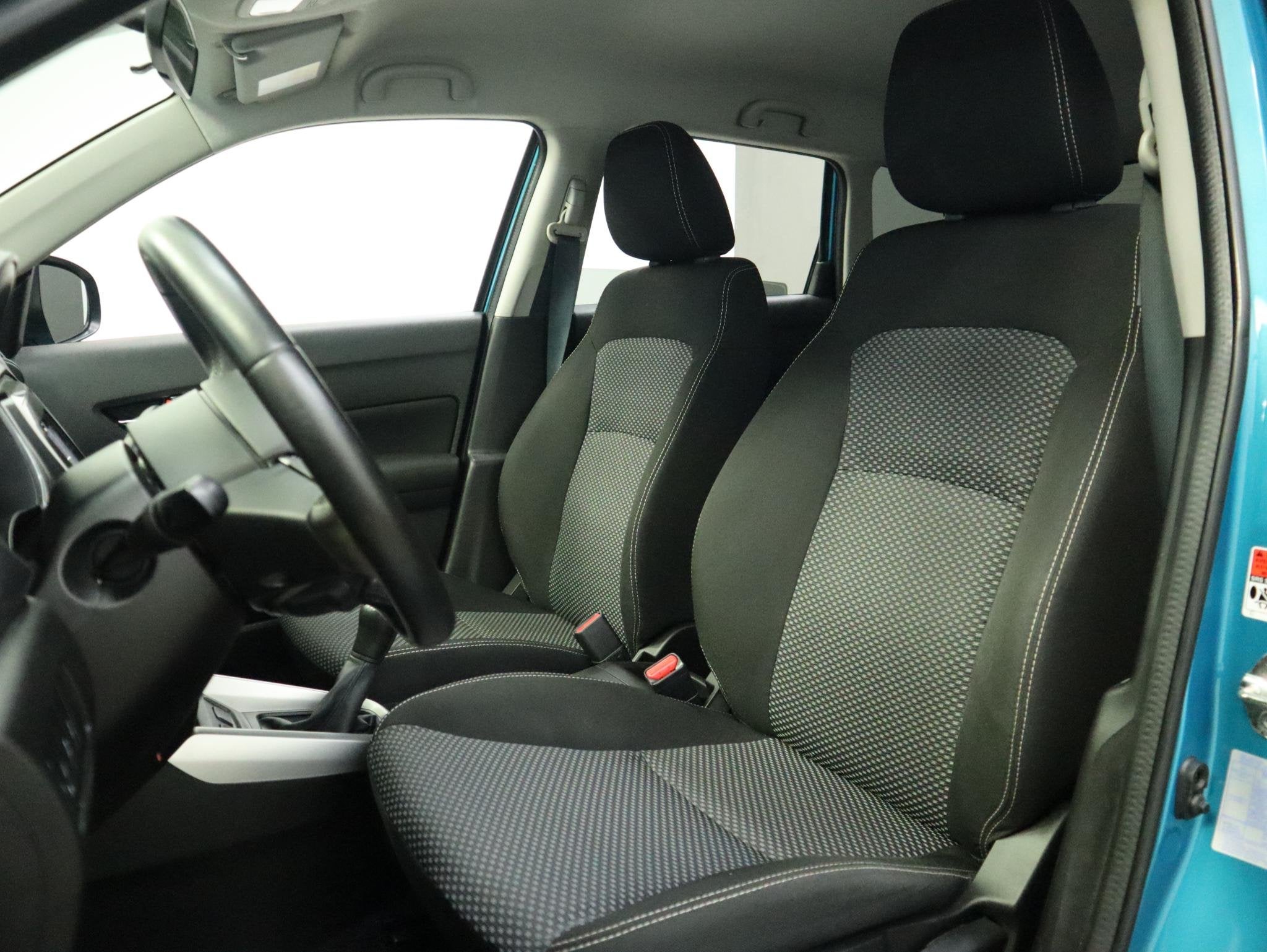 Suzuki Vitara 1.6 Comfort | Trekhaak | Airco | Navigatie | B, Voorwielaandrijving, Stof, 4 cilinders, Handgeschakeld